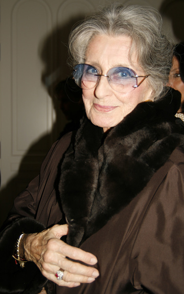 Prof. Lotte Tobisch-Labotýn